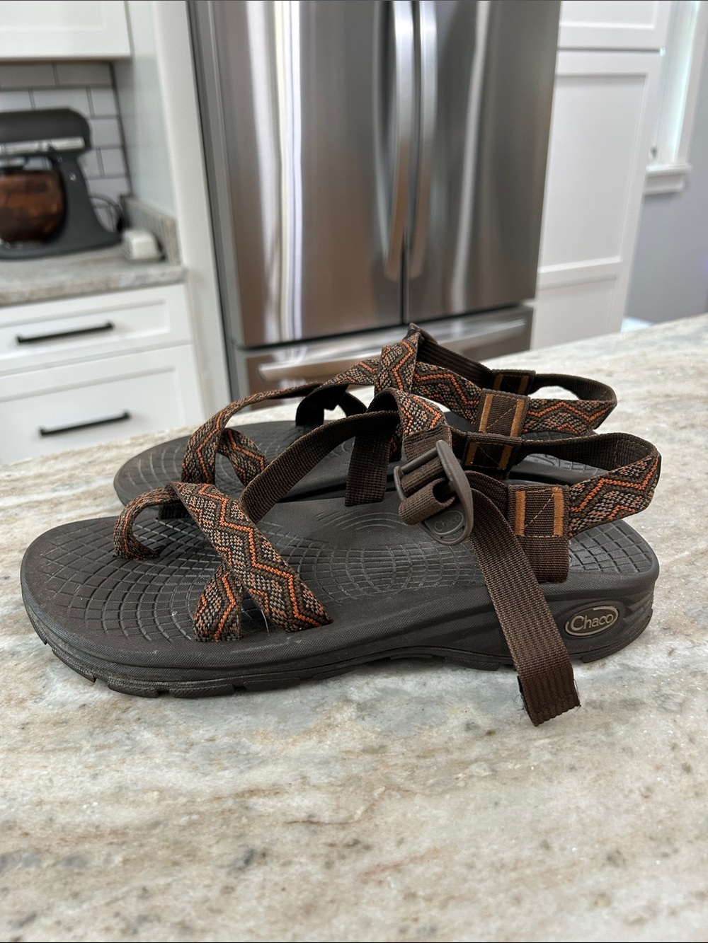 Chaco Sandals Mens Size 11 Orange Strappy Shoes Hiking Outdoor Water Shoe
